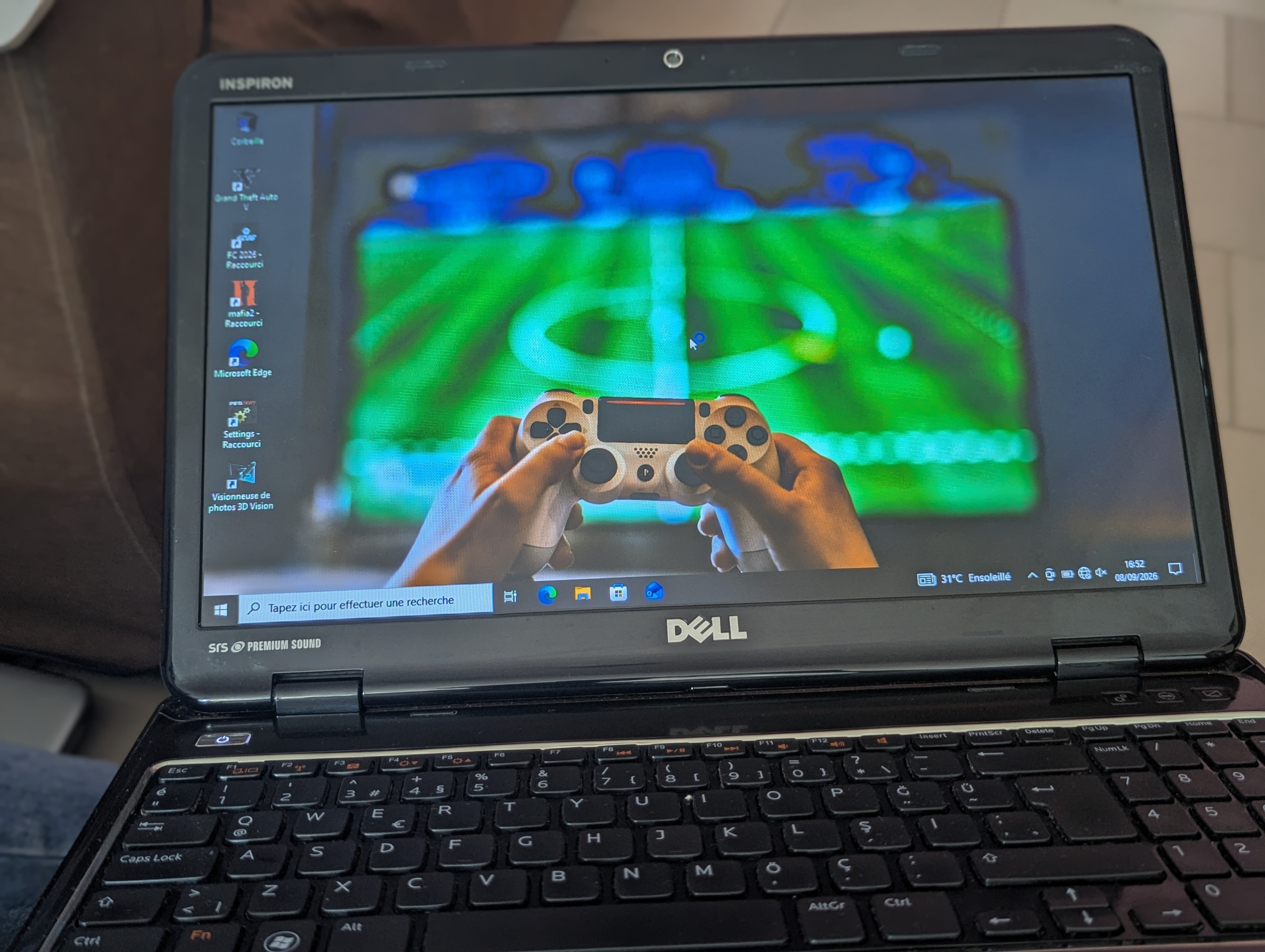 Détail Dell Inspiron N5110