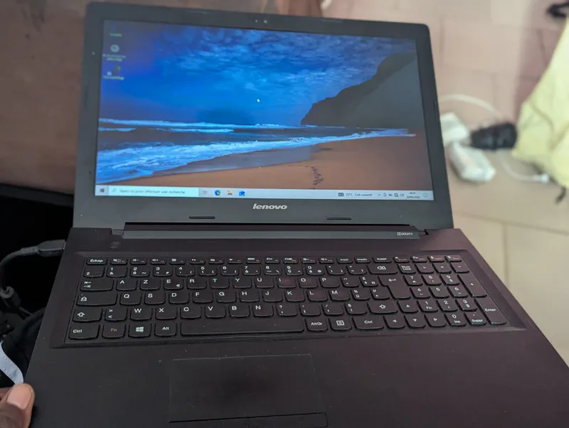 Ordinateur portable Lenovo 80E3